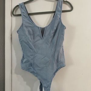 Chambray bodysuit with snap closure
